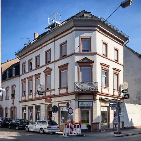 Apartmán Marx - Modernes - Lage Im Zentrum - Gratis Wlan - Ideal Fuer Geschaeftsreisende & Paare